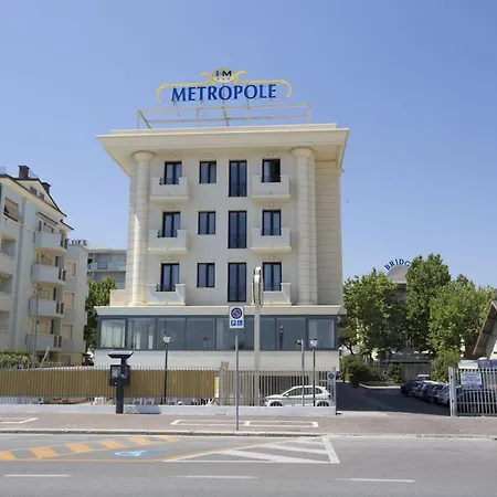 Metropole 3*
