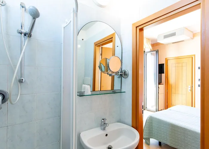 Metropole Hotel