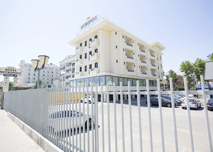 Metropole 3*