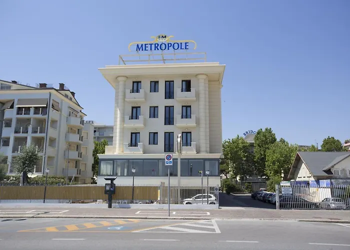 Metropole 3*