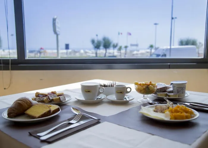 Metropole Hotel