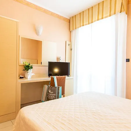 Metropole 3* Rímini