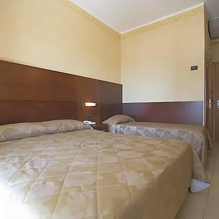 Metropole 3*