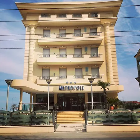 Metropole 3* ريميني