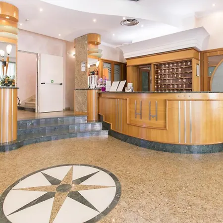 梅特罗波雷酒店 酒店 3*