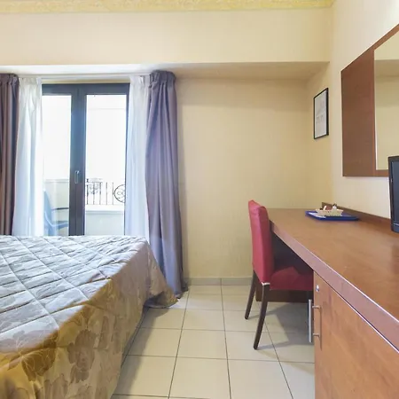 Metropole 3*