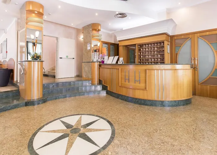 Metropole Ξενοδοχείο 3*