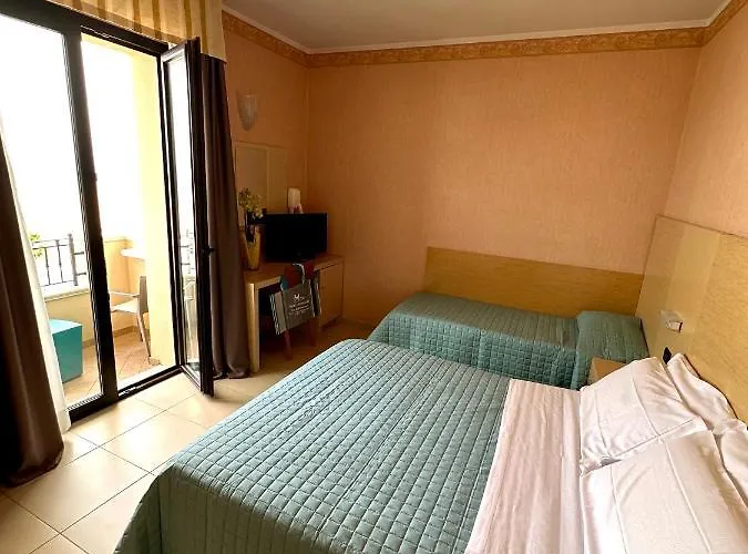 梅特罗波雷酒店